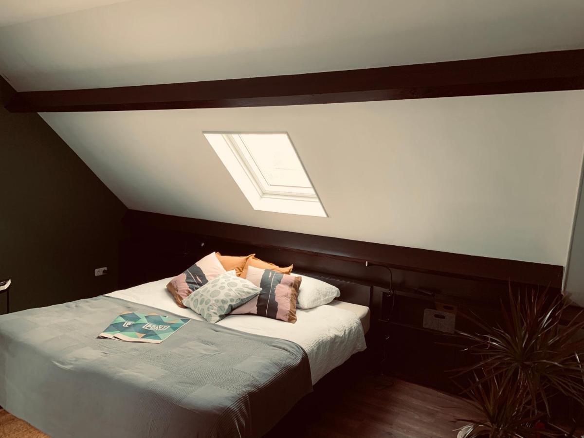 B&B Pont Wessem Bagian luar foto